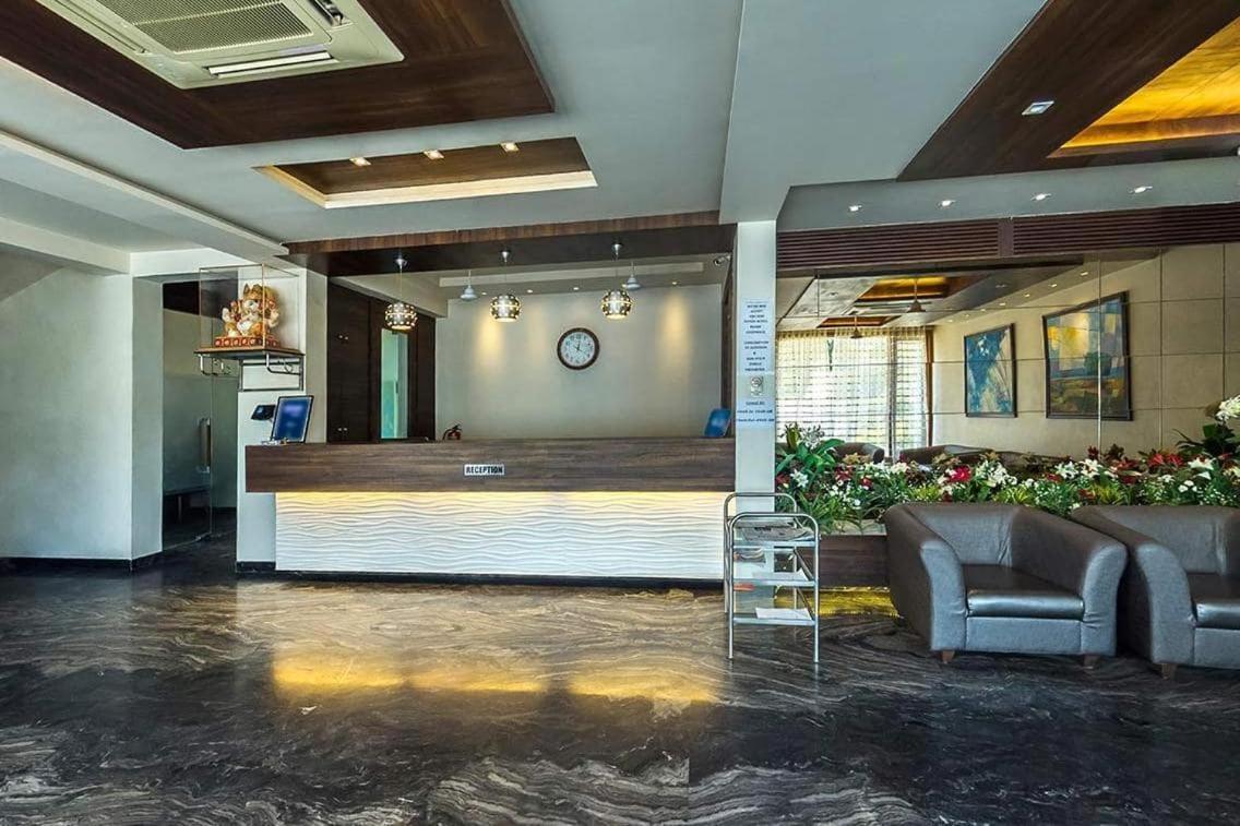 Hotel Grand 3D Bhuj Luaran gambar